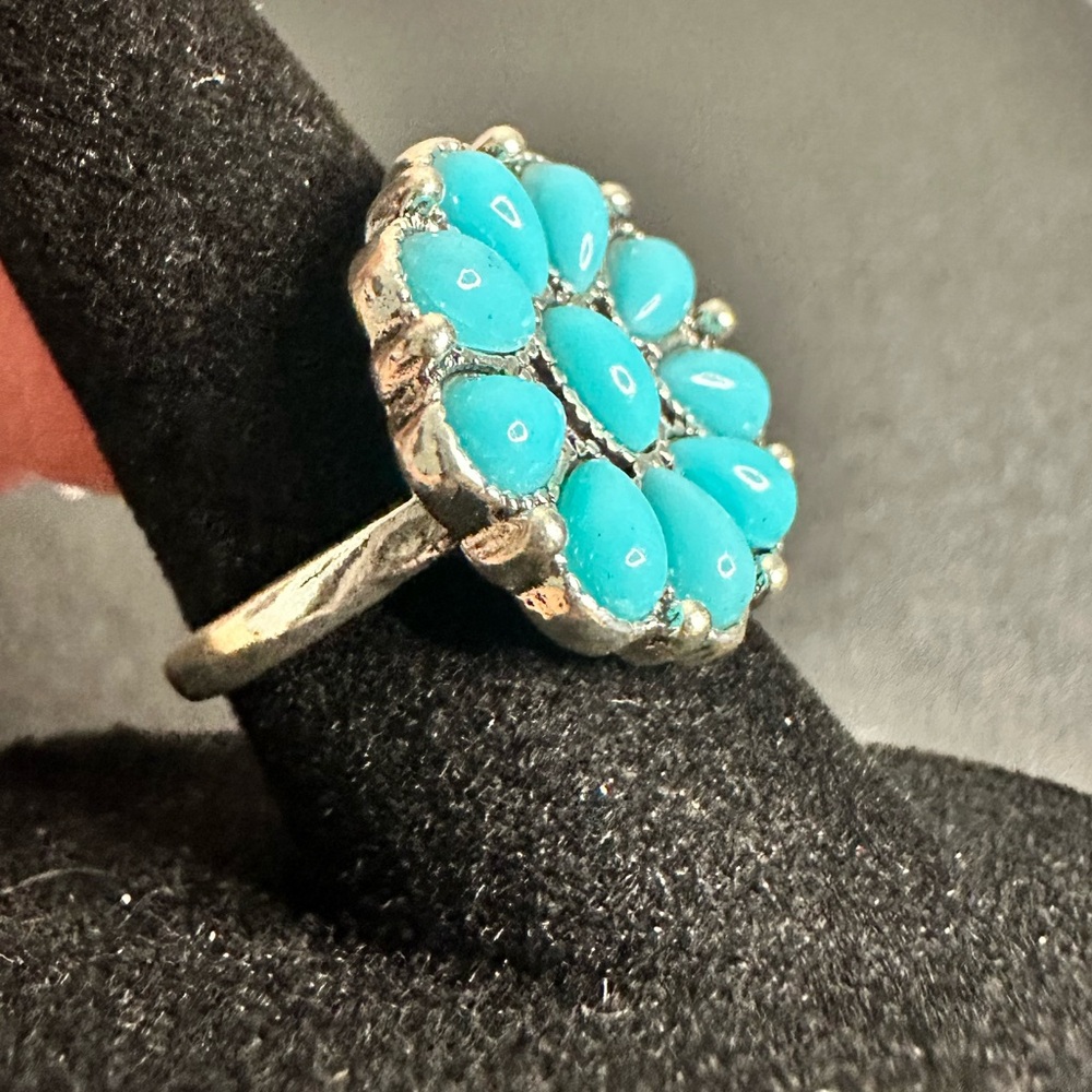 Silver and Turquoise Flower Southwestern Ring 6 - Picture 3 of 7